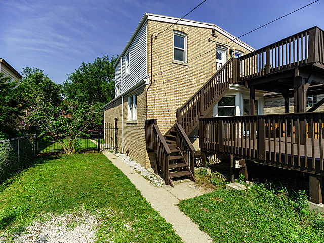 2425 N Austin Ave, Chicago, IL 60639 photo 24