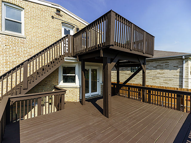 2425 N Austin Ave, Chicago, IL 60639 photo 23