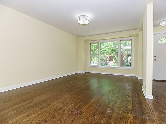 2425 N Austin Ave, Chicago, IL 60639 photo 3