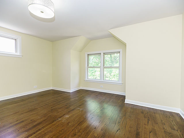 2425 N Austin Ave, Chicago, IL 60639 photo 8