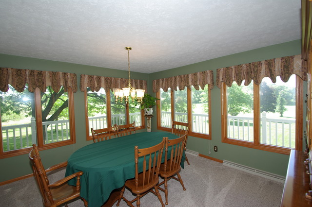 6985 W Gate Rd, Roscoe, IL 61073 photo 9