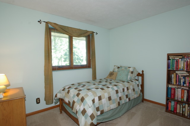 6985 W Gate Rd, Roscoe, IL 61073 photo 17