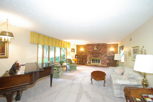 6985 W Gate Rd, Roscoe, IL 61073 photo 7