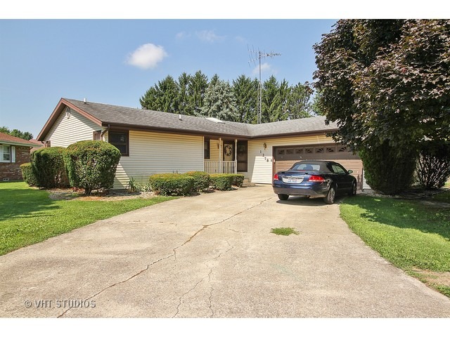 1278 N Terrace Ave, Kankakee, IL 60901 photo 1