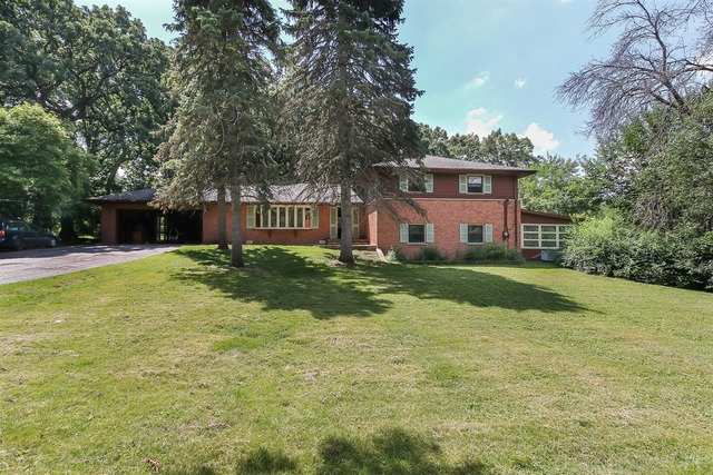 16 W535 Hillside Ln, Willowbrook, IL 60527 photo 1