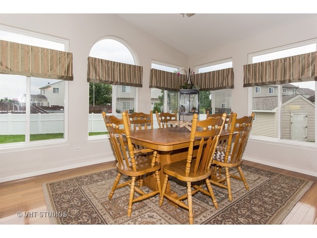 2114 Stafford Ct, Plainfield, IL 60586 photo 8