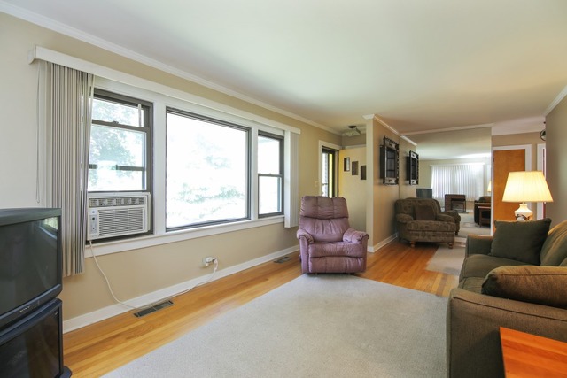 17 Pine Tree Rd, Northbrook, IL 60062 photo 3