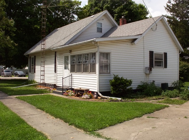 342 Crotty Ave, Seneca, IL 61360 photo 2