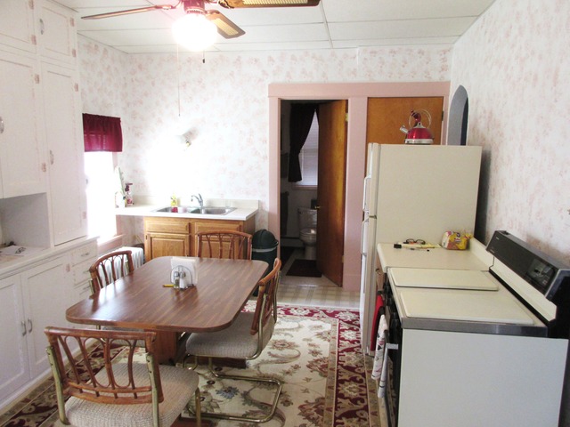 1352 Lambert Ave, Joliet, IL 60432 photo 14