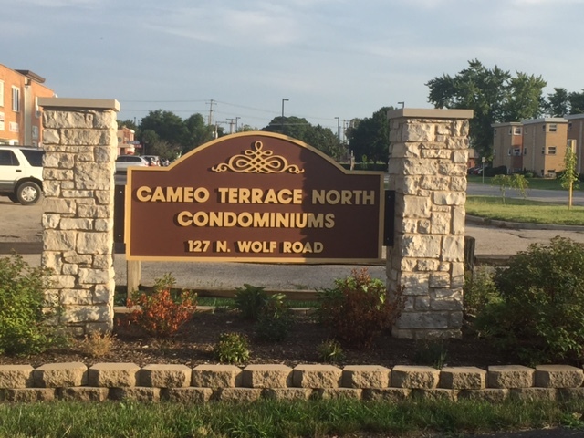 127 N Wolf Rd #51B, Wheeling, IL 60090 photo 2