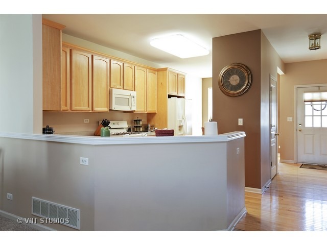 2810 Waterfront Ave, Algonquin, IL 60102 photo 4