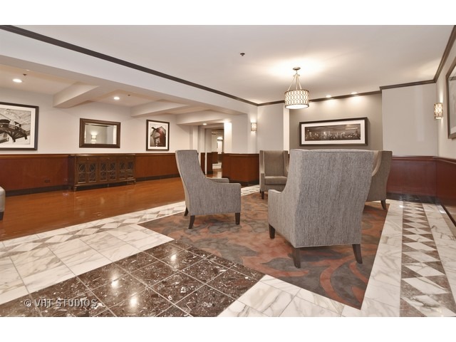 40 E 9th St #1702, Chicago, IL 60605 photo 18