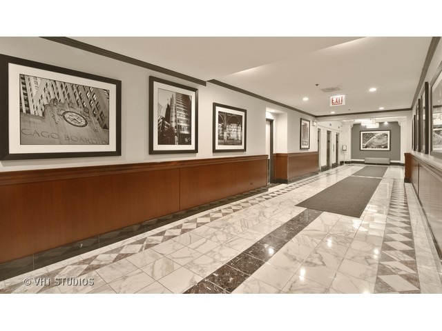 40 E 9th St #1702, Chicago, IL 60605 photo 19