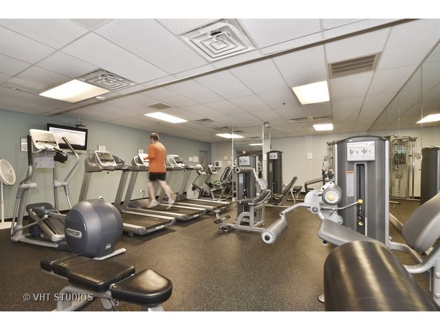 40 E 9th St #1702, Chicago, IL 60605 photo 25