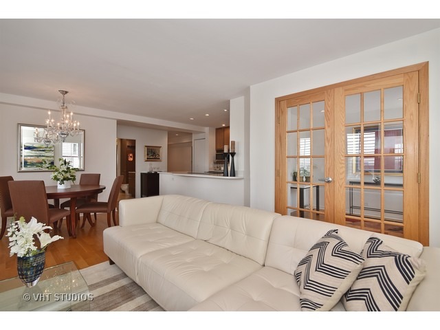 40 E 9th St #1702, Chicago, IL 60605 photo 8