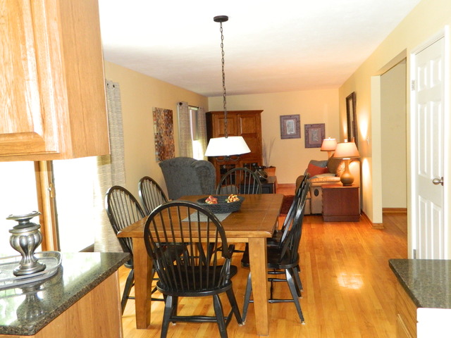 1130 Concord Ln, Hoffman Estates, IL 60192 photo 8