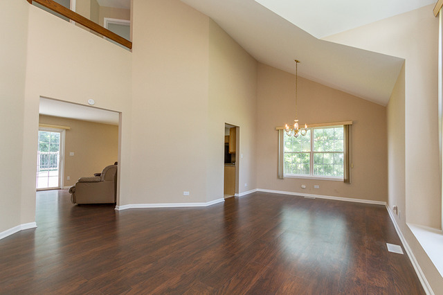 605 Milton Ln, Hoffman Estates, IL 60169 photo 5