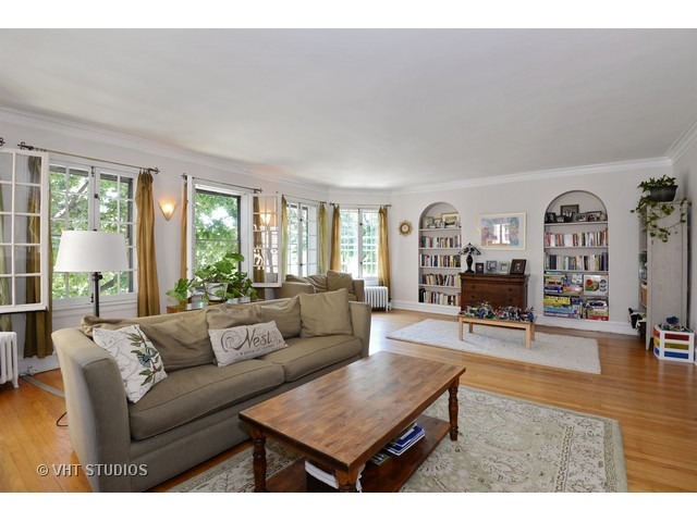 136 Custer Ave #2, Evanston, IL 60202 photo 3