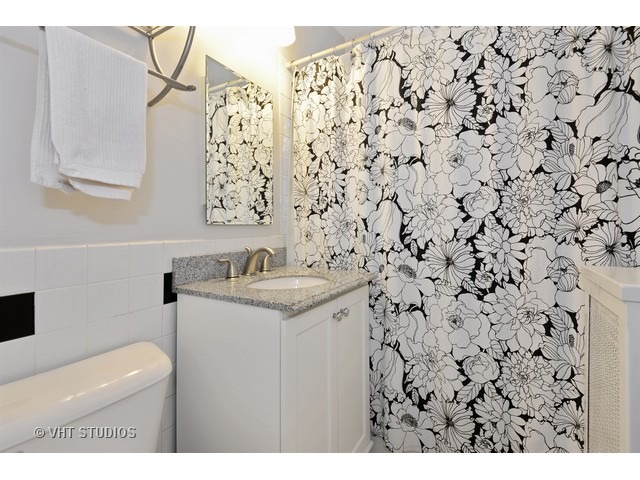 136 Custer Ave #2, Evanston, IL 60202 photo 12