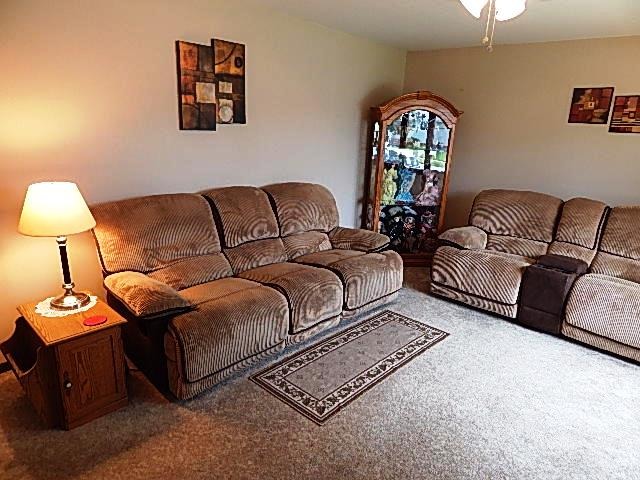906 Jackson Pl, Dyer, IN 46311 photo 4