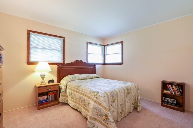 2100 Flicker Ln, Rolling Meadows, IL 60008 photo 5