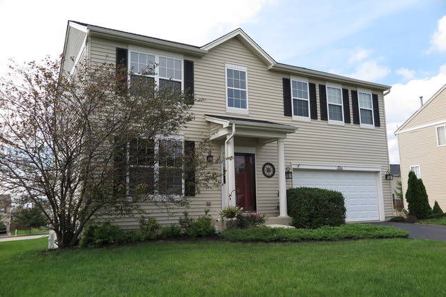 701 Gallant Dr, Minooka, IL 60447 photo 1