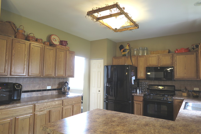 701 Gallant Dr, Minooka, IL 60447 photo 7