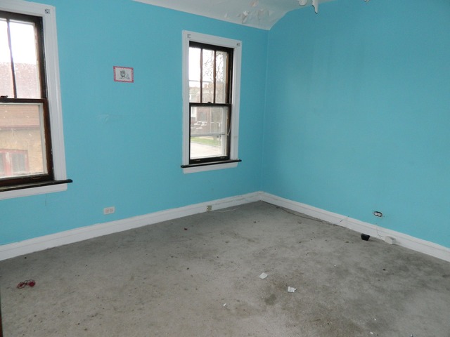 7634 S Champlain Ave, Chicago, IL 60619 photo 6