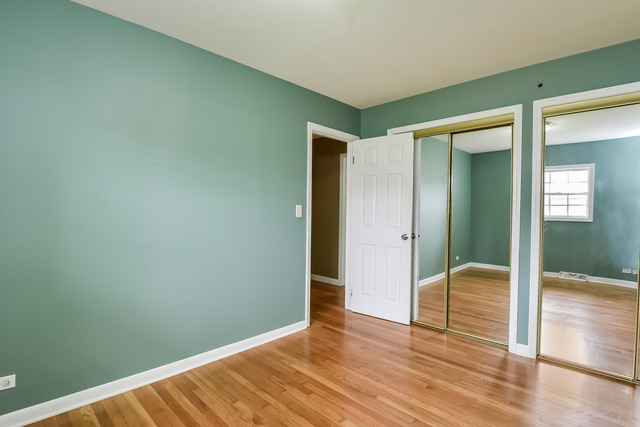 111 E Normandy Dr, Addison, IL 60101 photo 17