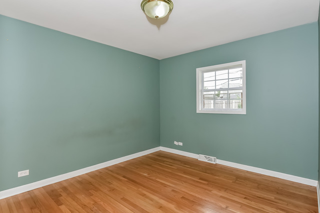 111 E Normandy Dr, Addison, IL 60101 photo 16