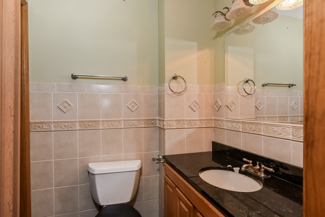 111 E Normandy Dr, Addison, IL 60101 photo 18