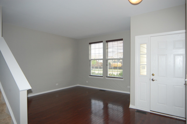 3303 Batley St, Elgin, IL 60124 photo 3