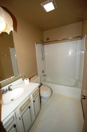 814 Jefferson Ave, Elgin, IL 60120 photo 7