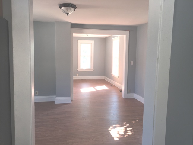 682 Jefferson Ave, Elgin, IL 60120 photo 4