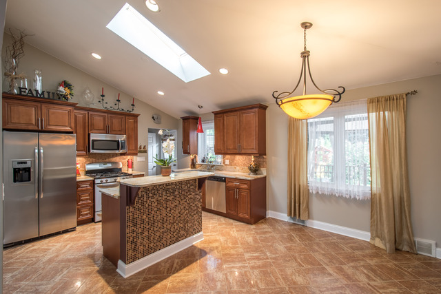 710 E Irving Park Rd, Itasca, IL 60143 photo 2