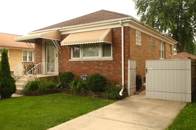 4545 Pulaski Ave, Lyons, IL 60534 photo 2