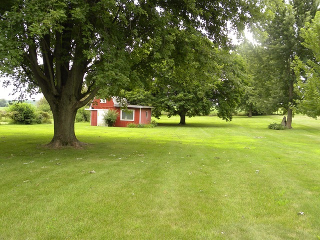 577 Penrose Rd, Dixon, IL 61021 photo 3