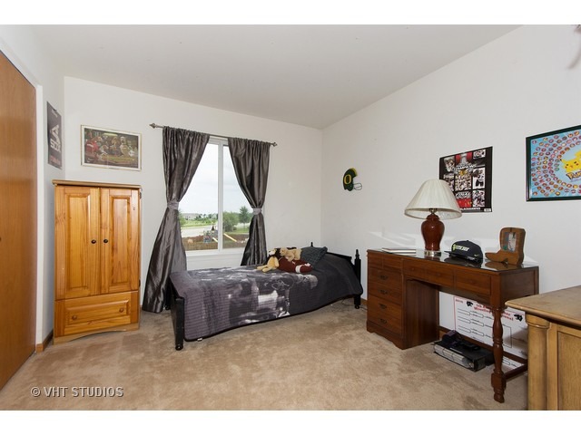 1049 Wright Ct, Plano, IL 60545 photo 8
