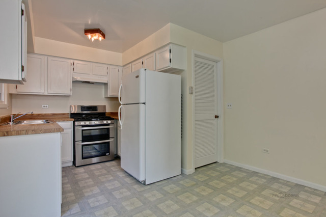 1470 Chippewa Trl, Wheeling, IL 60090 photo 11