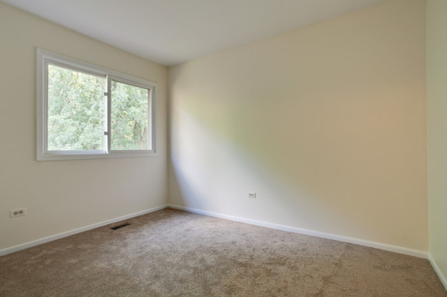 1470 Chippewa Trl, Wheeling, IL 60090 photo 18