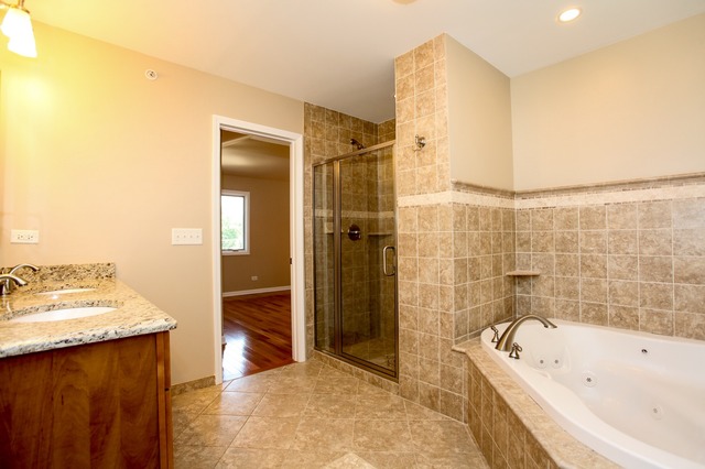 7512 S Sholer Ave, Bridgeview, IL 60455 photo 8