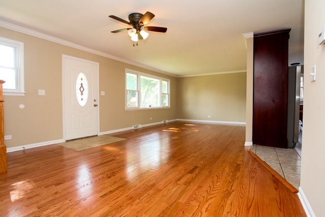 7512 S Sholer Ave, Bridgeview, IL 60455 photo 3