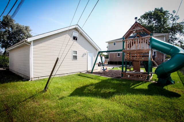 7512 S Sholer Ave, Bridgeview, IL 60455 photo 22