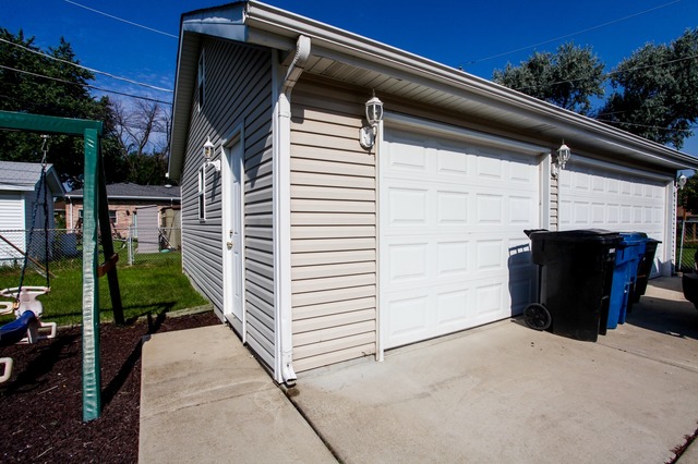 7512 S Sholer Ave, Bridgeview, IL 60455 photo 24