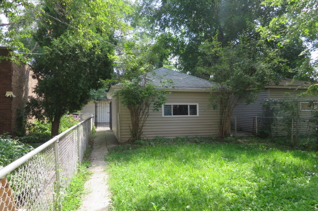 6811 S Artesian Ave, Chicago, IL 60629 photo 12