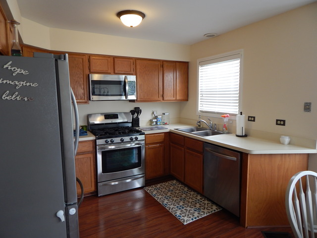 1017 Georgian Pl, Bartlett, IL 60103 photo 7