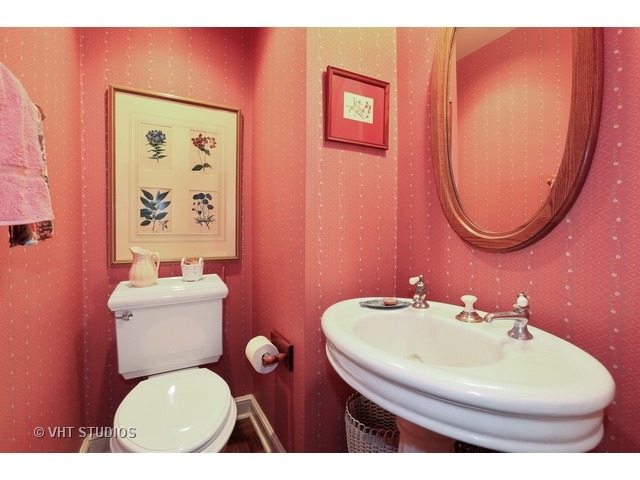 1029 Barton Ct, Glenview, IL 60025 photo 8