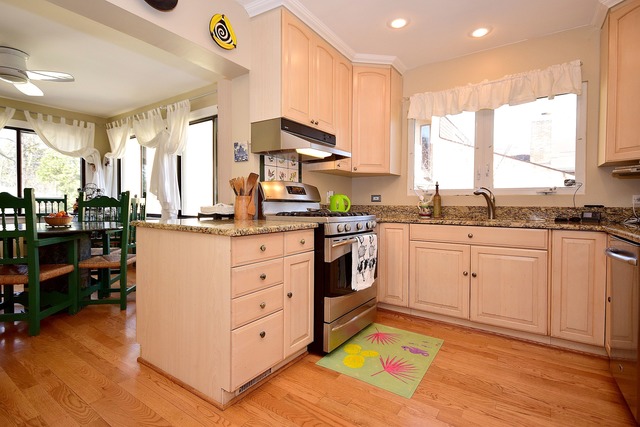 200 Gage Rd, Riverside, IL 60546 photo 9