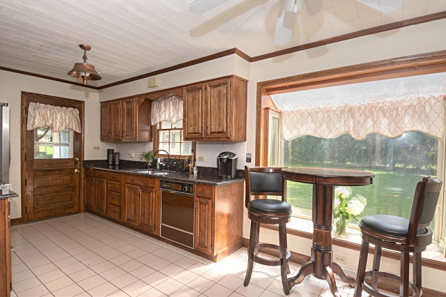 407 James Ct, Algonquin, IL 60102 photo 8