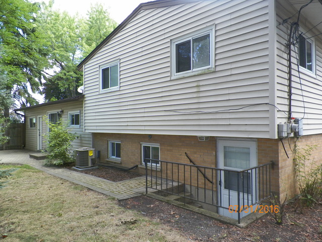 99 W Jeffery Ave, Wheeling, IL 60090 photo 15